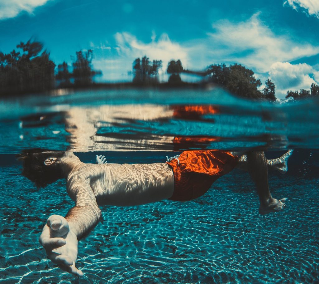 Why Choose On-Site Lifeguard Certification?